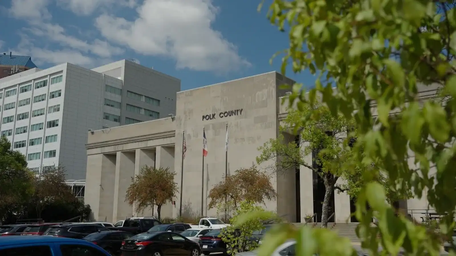 Polk County 00 00 29 15 Still008