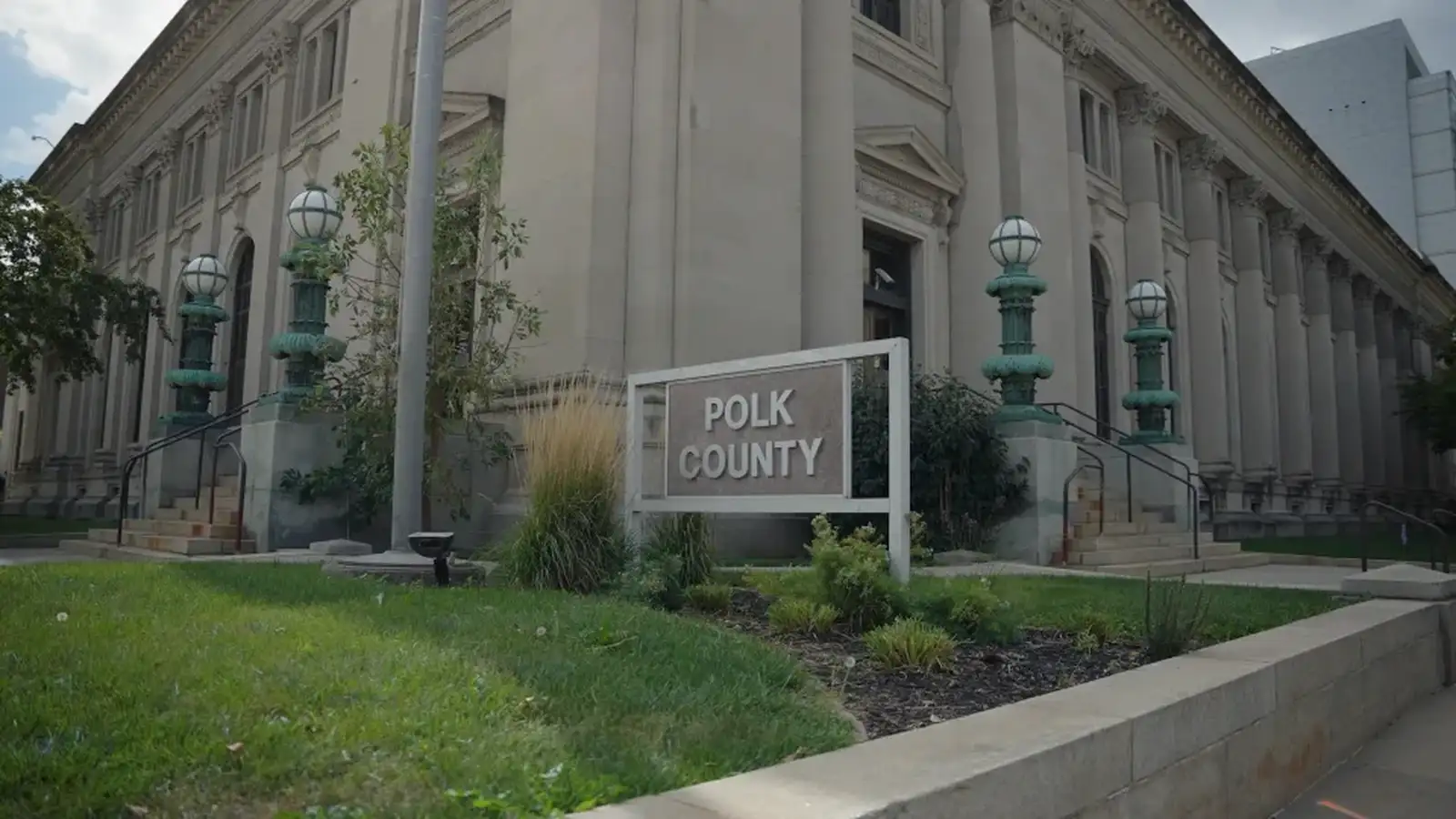 Polk County 00 00 53 07 Still010